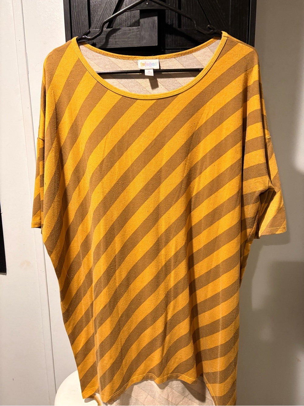 lululemon athletica Mustard and Brown Diagonal Striped Short Sleeve Top